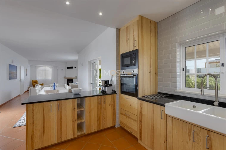 Moradia T5 para Venda em Bordeira Foto 7