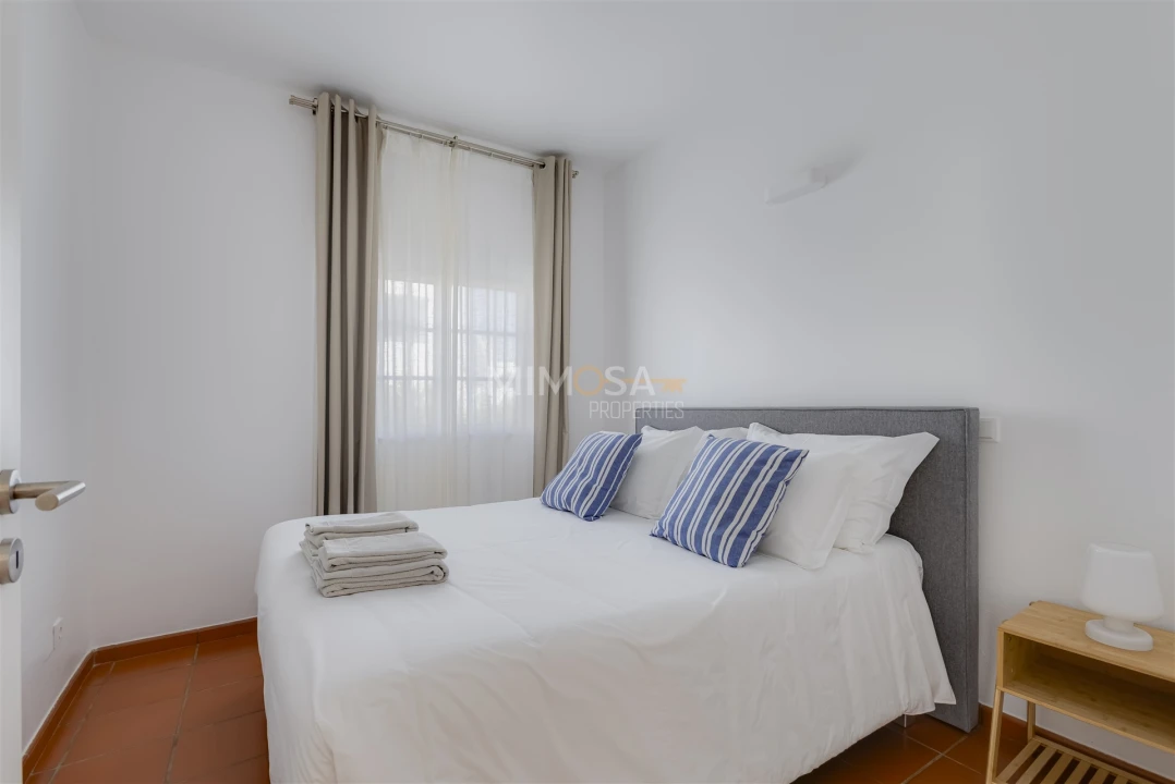 Moradia T5 para Venda em Bordeira Foto 23