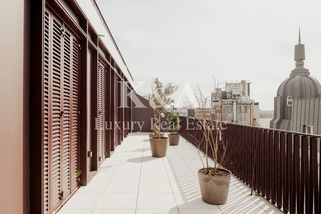 Apartamento T3 para Venda em Cedofeita, Santo Ildefonso, Sé, Miragaia, São Nicolau e Vitória Foto 2