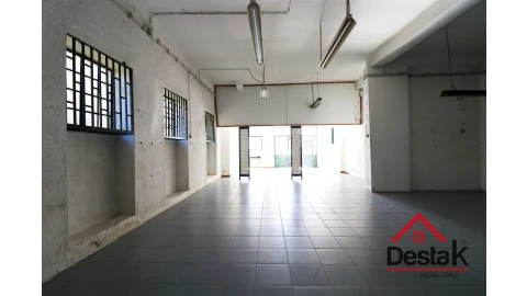 Loja para Arrendamento em Viseu