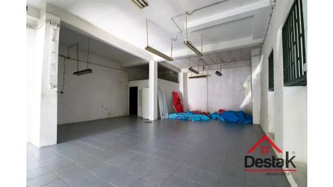 Loja para Arrendamento em Viseu