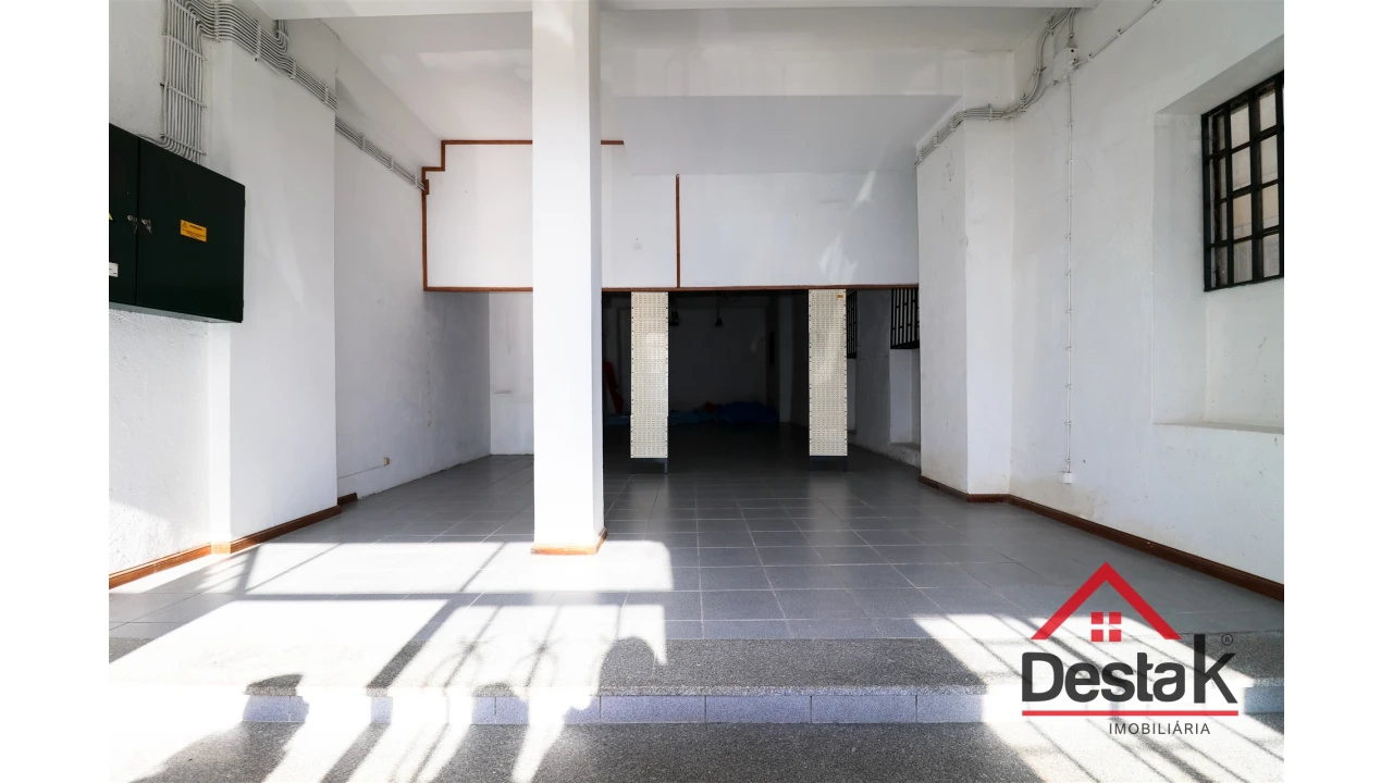 Loja para Arrendamento em Viseu Foto 3
