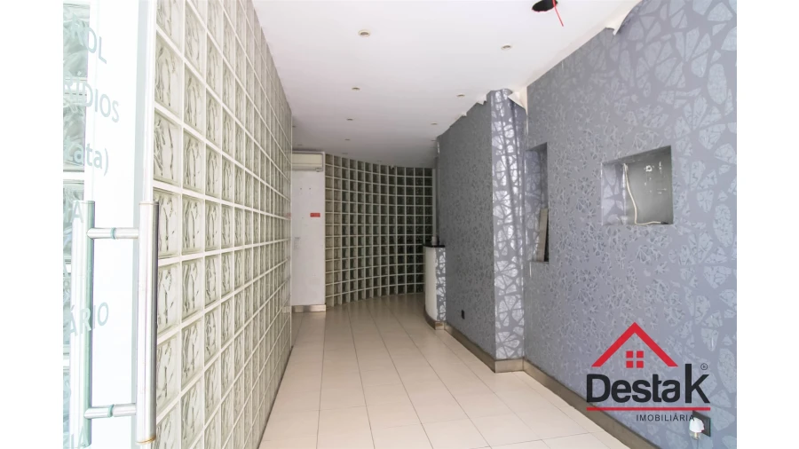 Loja para Venda em Oliveira de Frades, Souto de Lafões e Sejães Foto 3