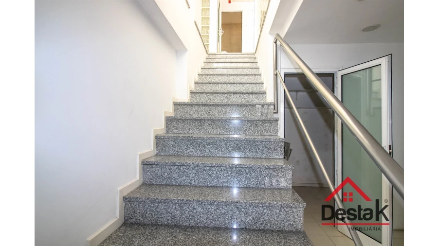 Loja para Venda em Oliveira de Frades, Souto de Lafões e Sejães Foto 7