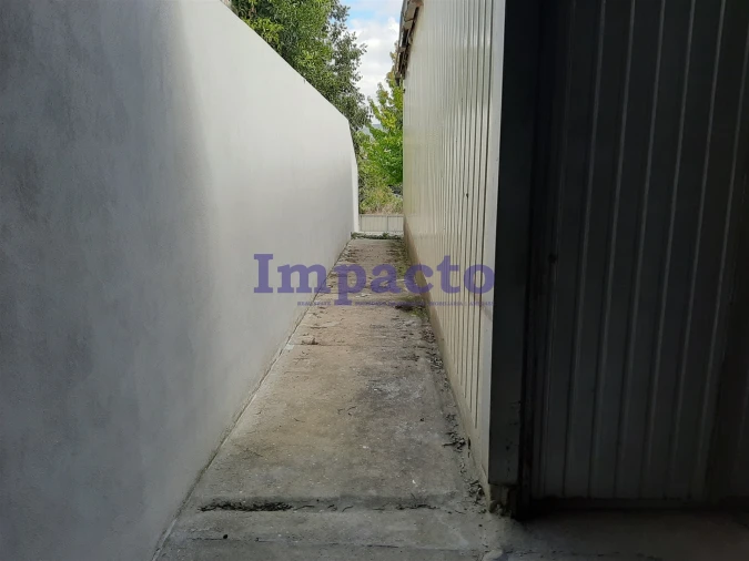 Armazém para Venda em São João da Madeira Foto 5