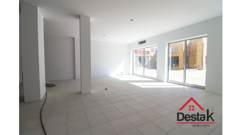 Loja para Venda em Viseu