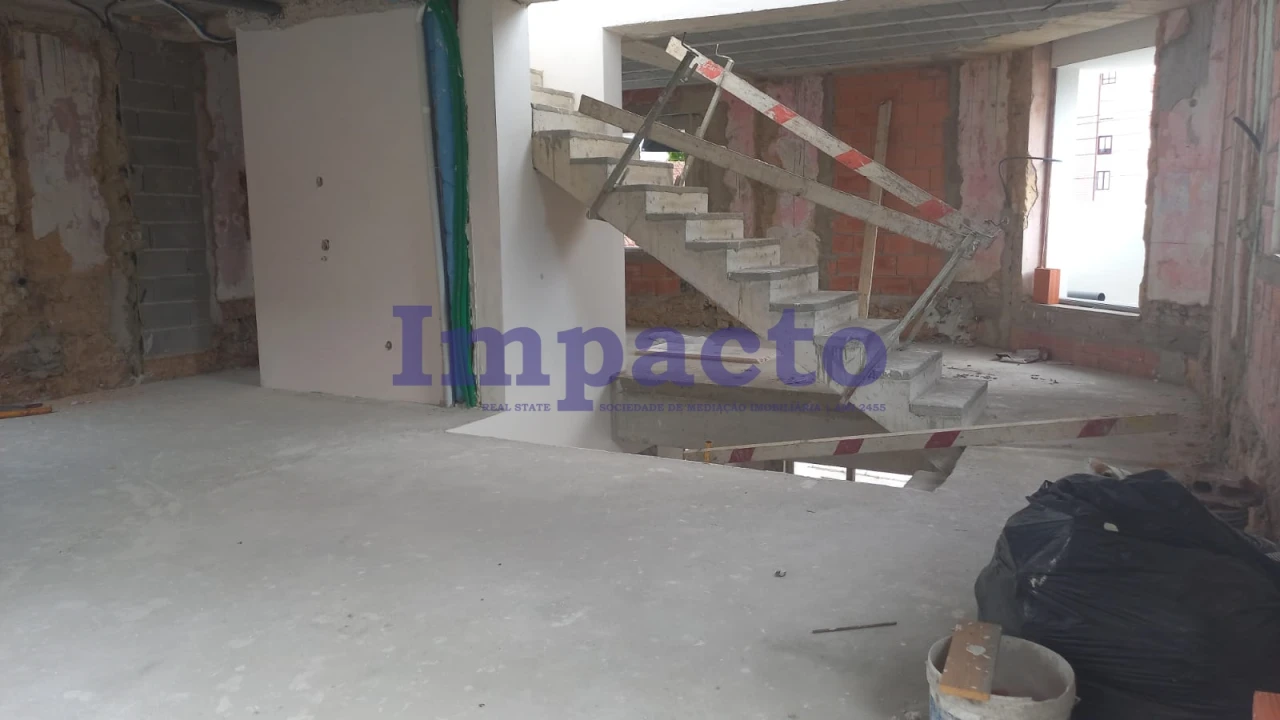 Moradia T2 para Venda em São João da Madeira Foto 11