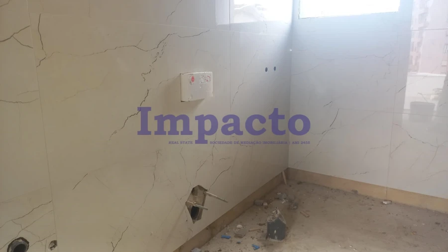 Moradia T2 para Venda em São João da Madeira Foto 7