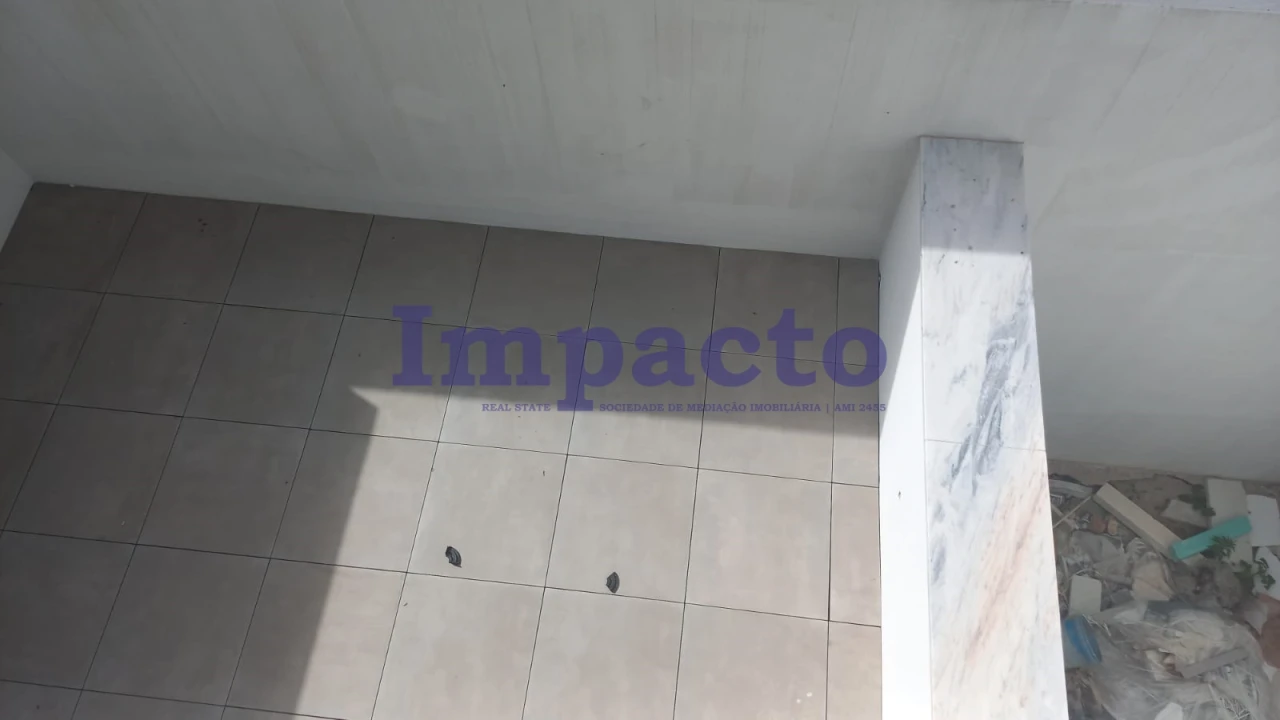 Moradia T2 para Venda em São João da Madeira Foto 17