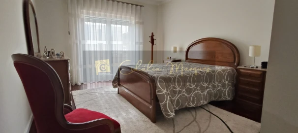 Moradia T4 para Venda em Fragosela