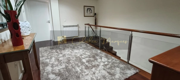 Moradia T4 para Venda em Fragosela