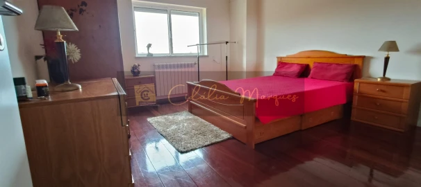 Moradia T4 para Venda em Fragosela