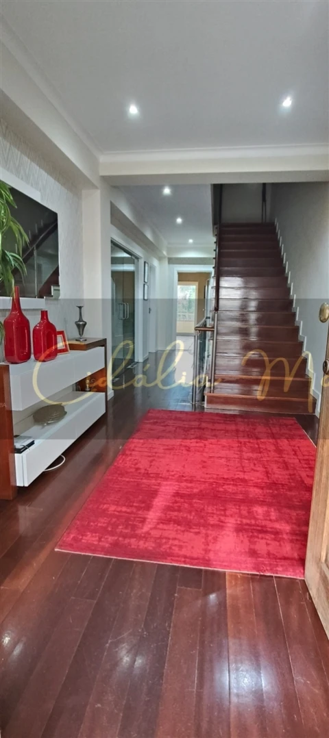 Moradia T4 para Venda em Fragosela