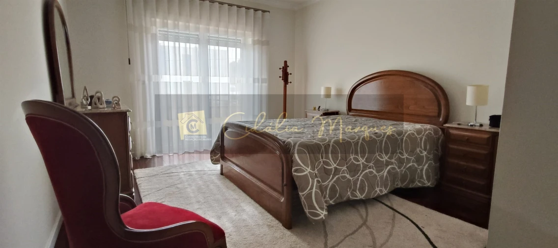 Moradia T4 para Venda em Fragosela Foto 7