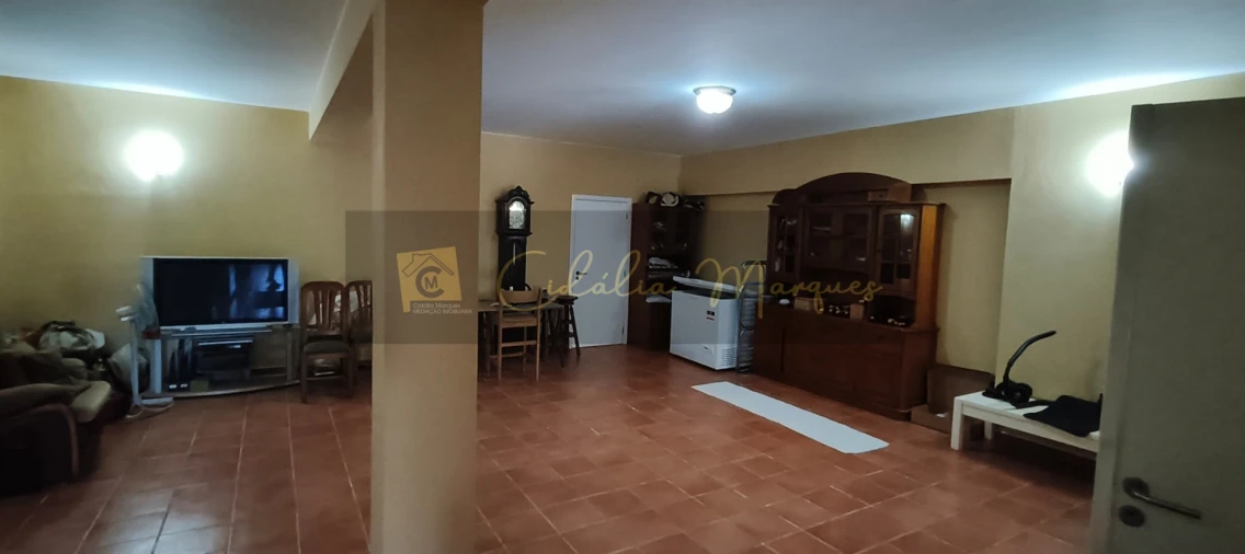 Moradia T4 para Venda em Fragosela Foto 27