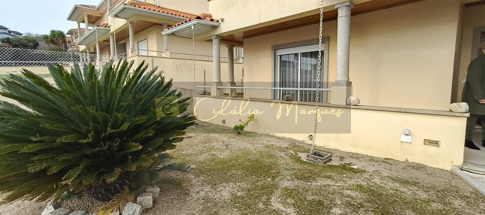 Moradia T4 para Venda em Fragosela Foto 1