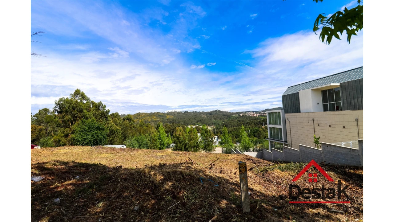 Terreno para Venda em Viseu Foto 2