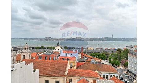 Apartamento T2 para Arrendamento em Misericórdia