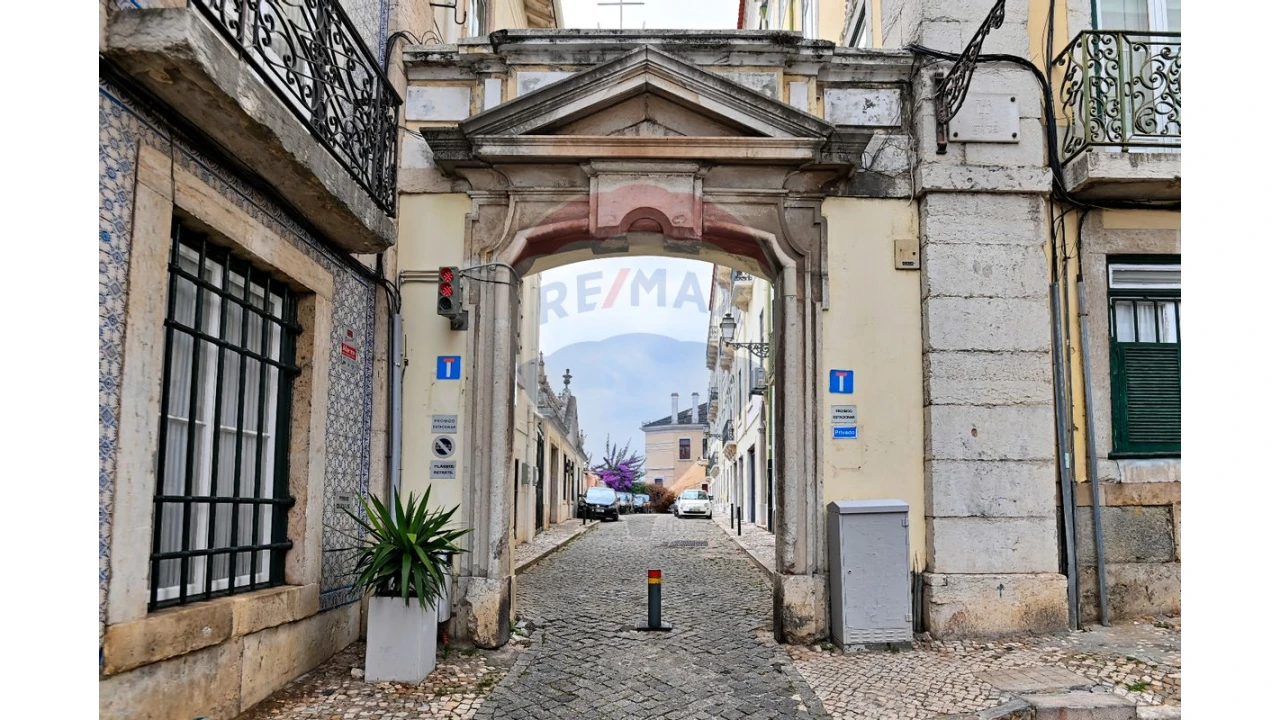 Apartamento T2 para Arrendamento em Misericórdia Foto 20