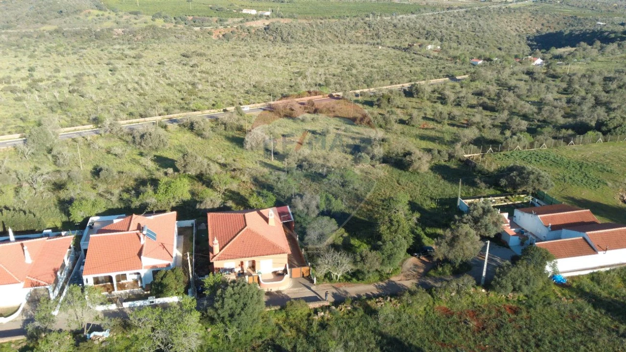 Terreno P/ Prédio para Venda em São Bartolomeu de Messines Foto 3