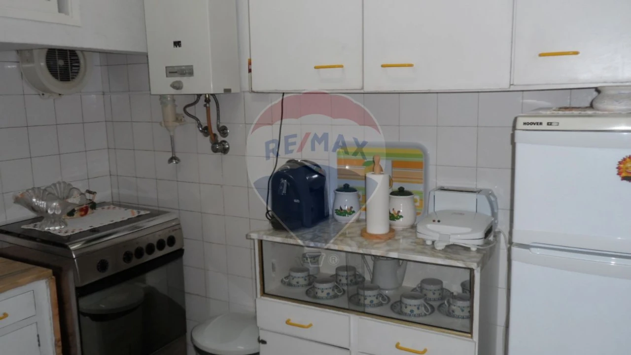 Apartamento T1 para Venda em Portimão Foto 6