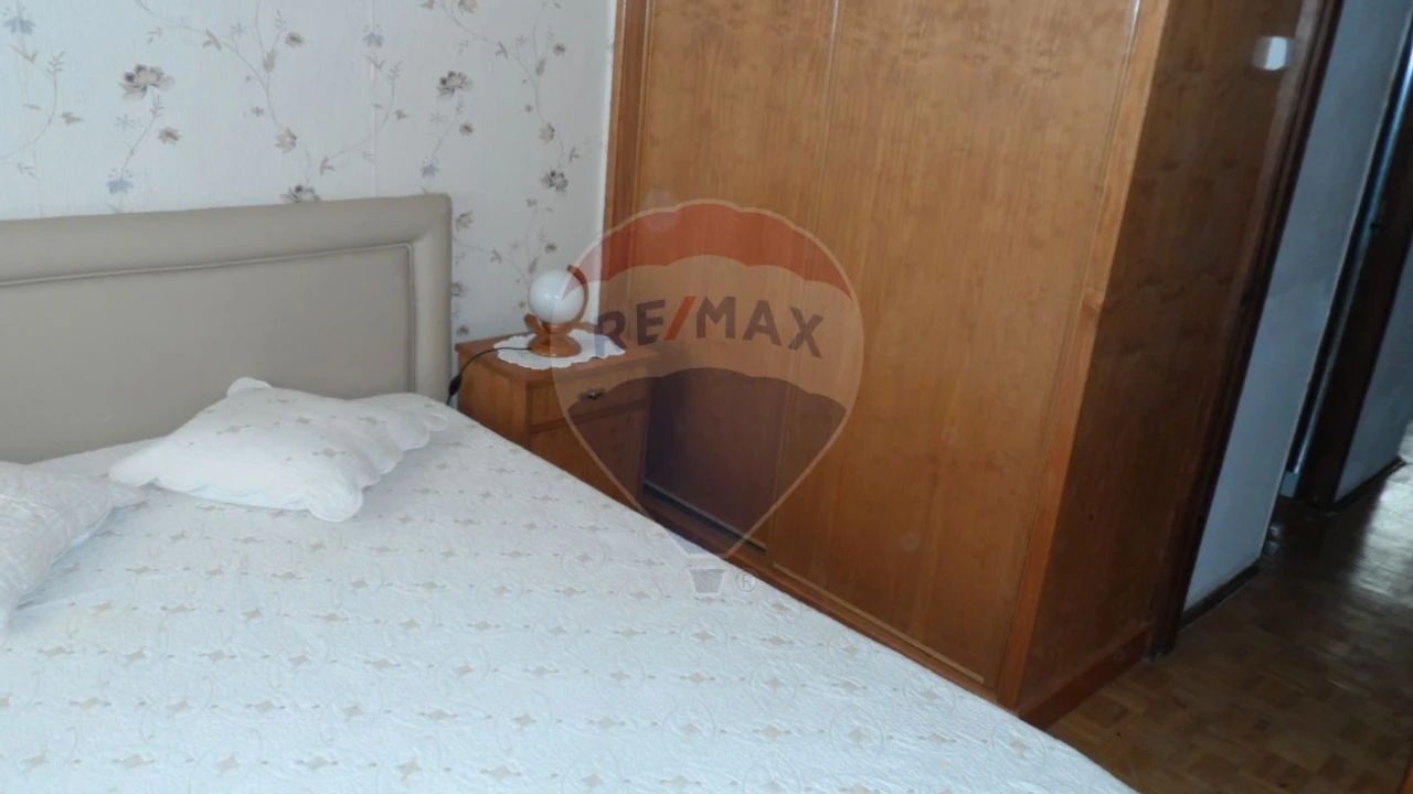Apartamento T1 para Venda em Portimão Foto 9
