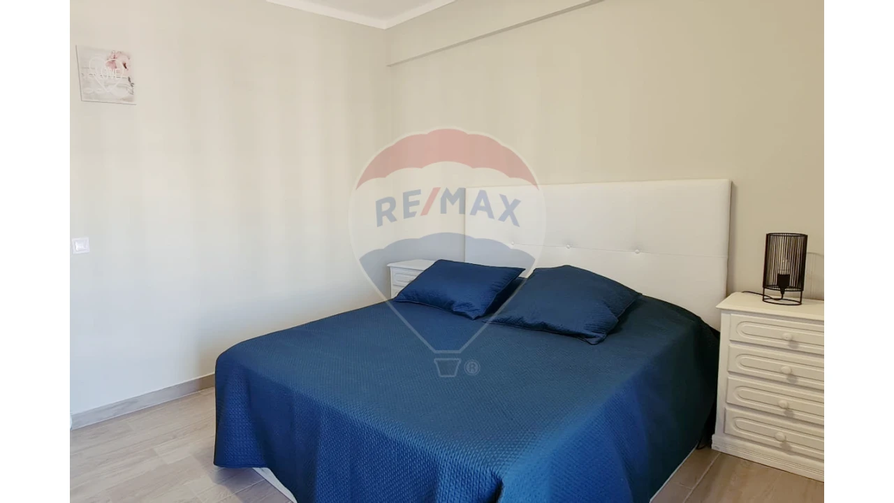 Apartamento T1 para Venda em Armação de Pera Foto 5