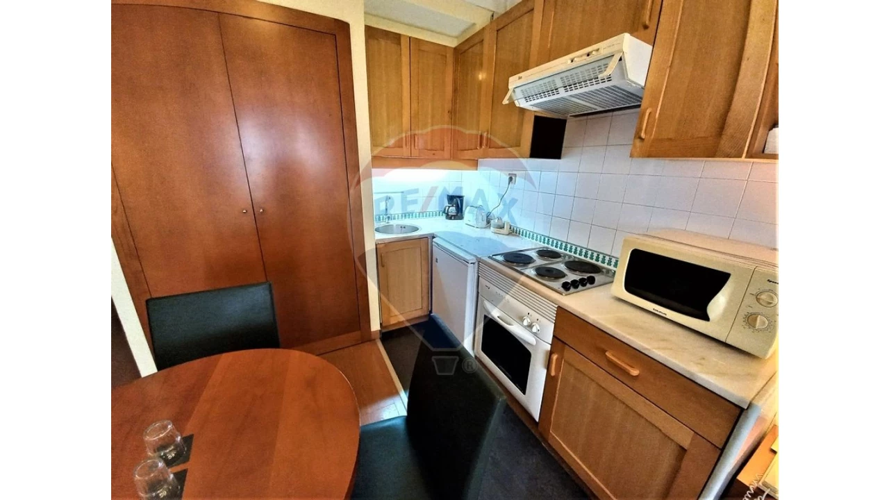 Apartamento T1 para Venda em Albufeira e Olhos de Água Foto 22