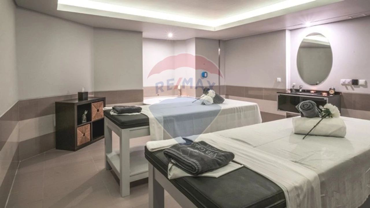 Apartamento T1 para Venda em Albufeira e Olhos de Água Foto 9