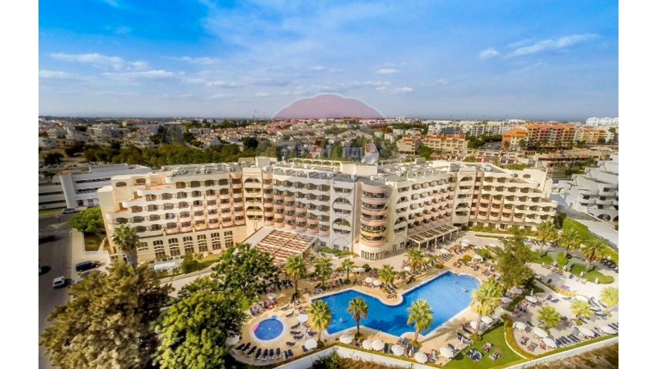 Apartamento T1 para Venda em Albufeira e Olhos de Água Foto 1