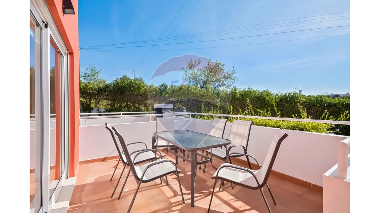 Apartamento T1 para Venda em Alcantarilha e Pêra Foto 18