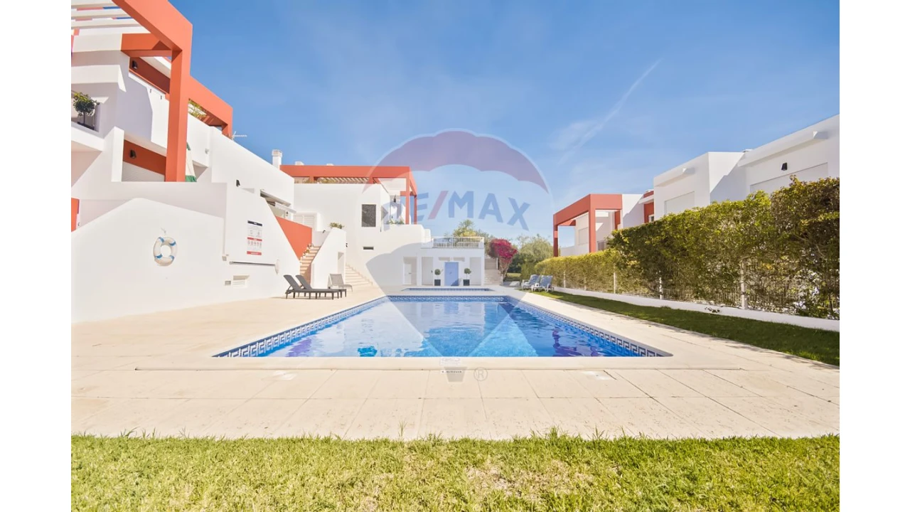 Apartamento T1 para Venda em Alcantarilha e Pêra Foto 5