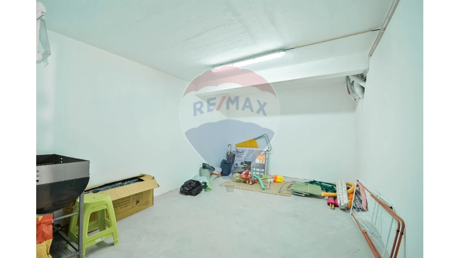 Apartamento T1 para Venda em Alcantarilha e Pêra Foto 23