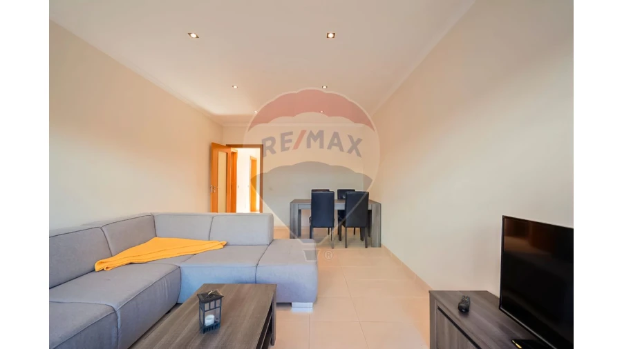 Apartamento T1 para Venda em Alcantarilha e Pêra Foto 10