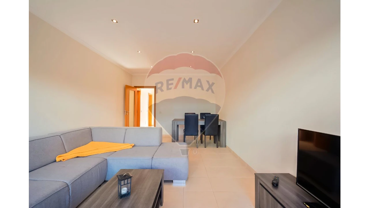 Apartamento T1 para Venda em Alcantarilha e Pêra Foto 10