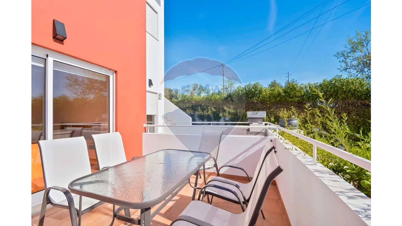 Apartamento T1 para Venda em Alcantarilha e Pêra Foto 19