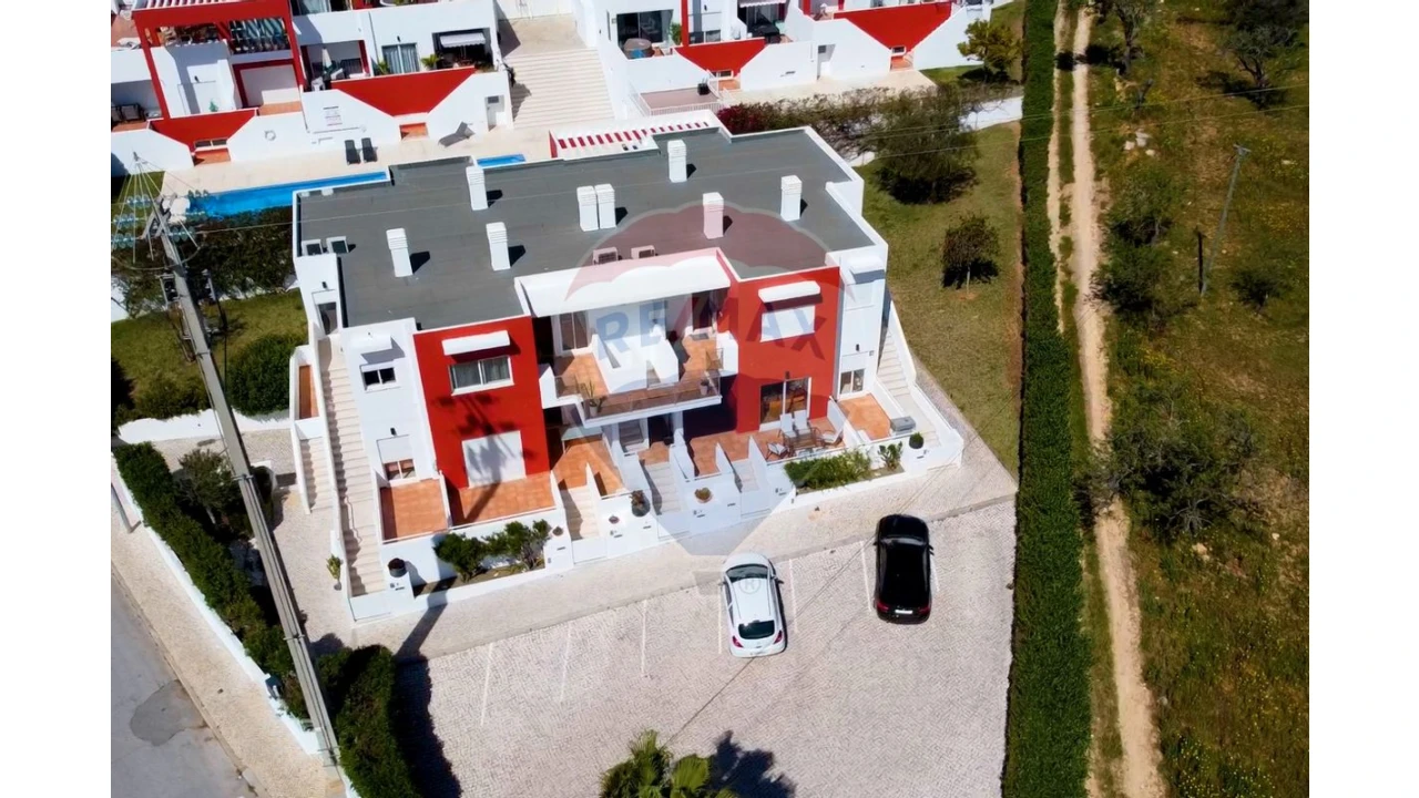 Apartamento T1 para Venda em Alcantarilha e Pêra Foto 4