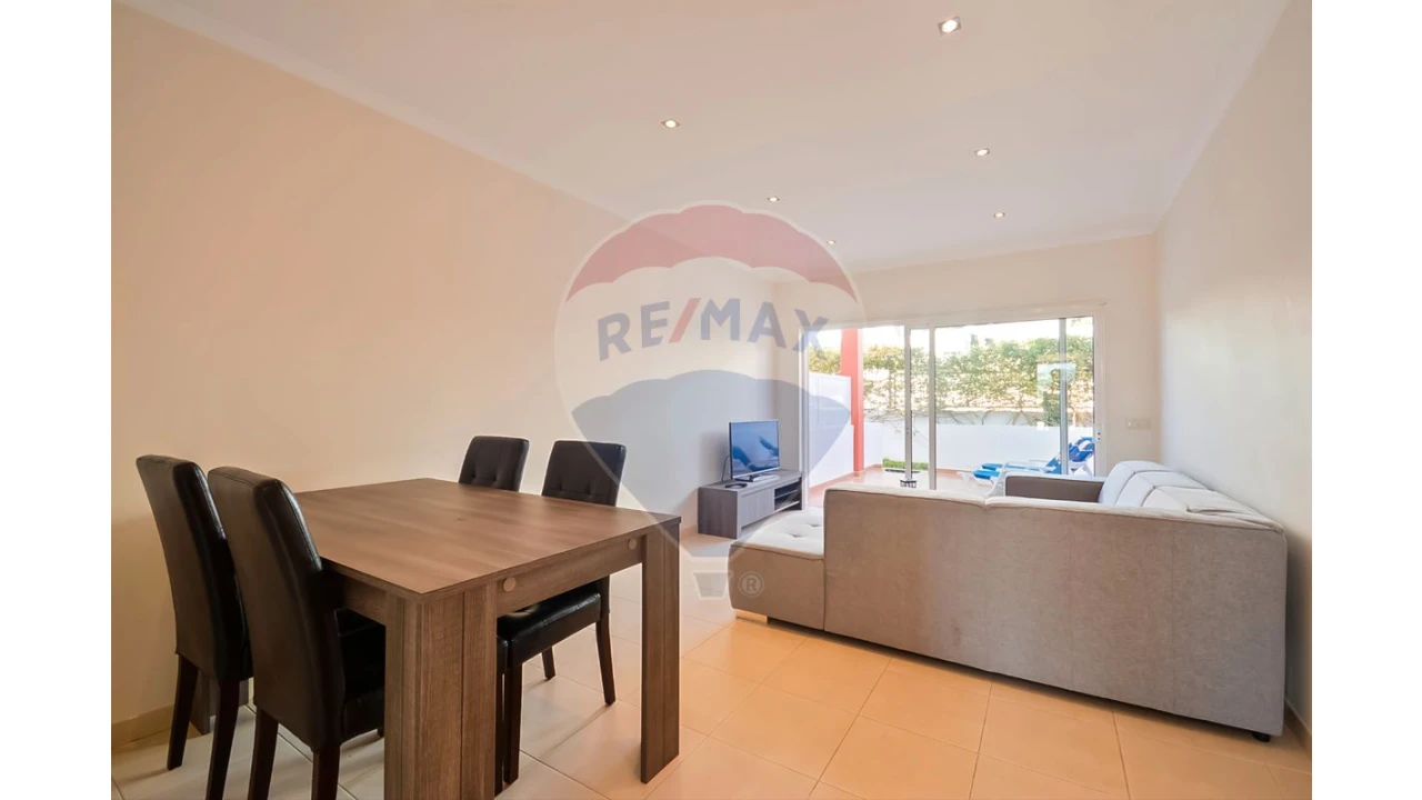 Apartamento T1 para Venda em Alcantarilha e Pêra Foto 9