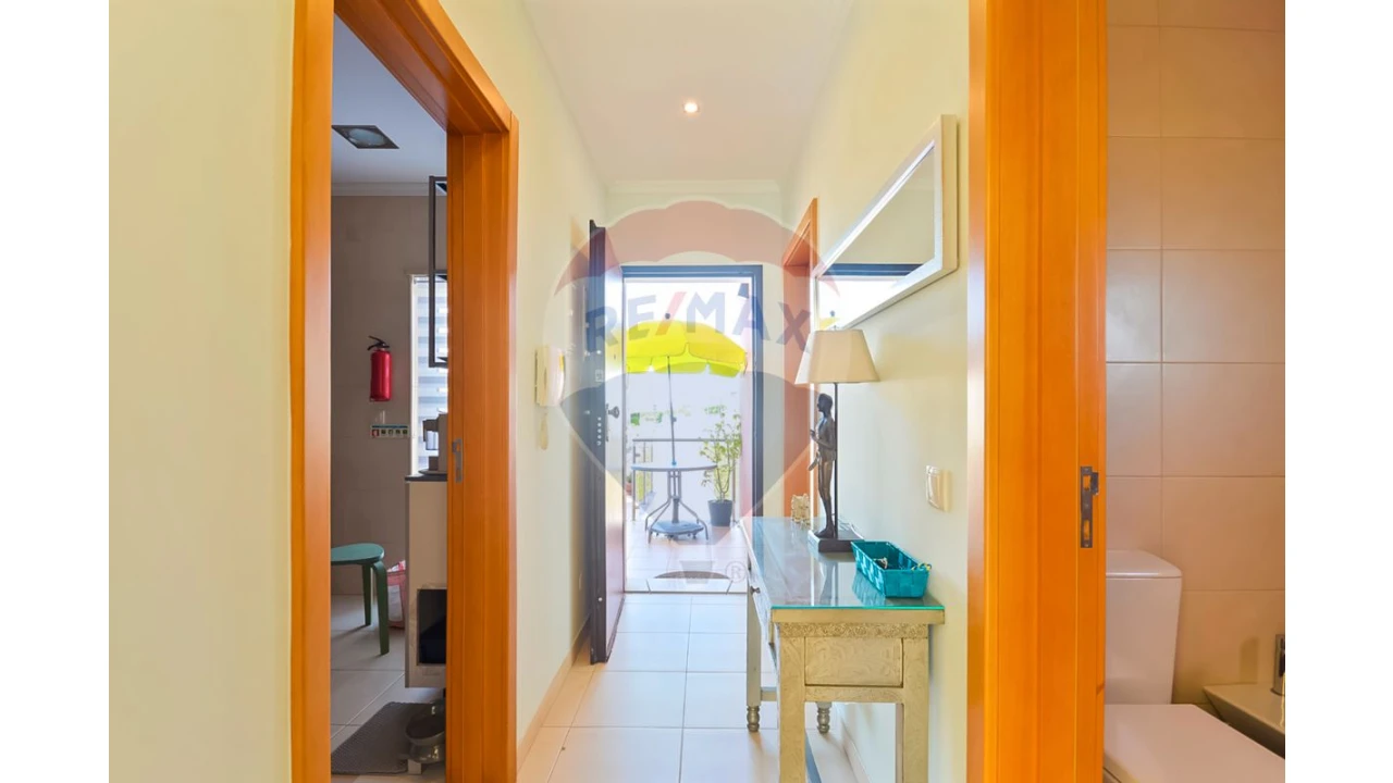 Apartamento T1 para Venda em Alcantarilha e Pêra Foto 16