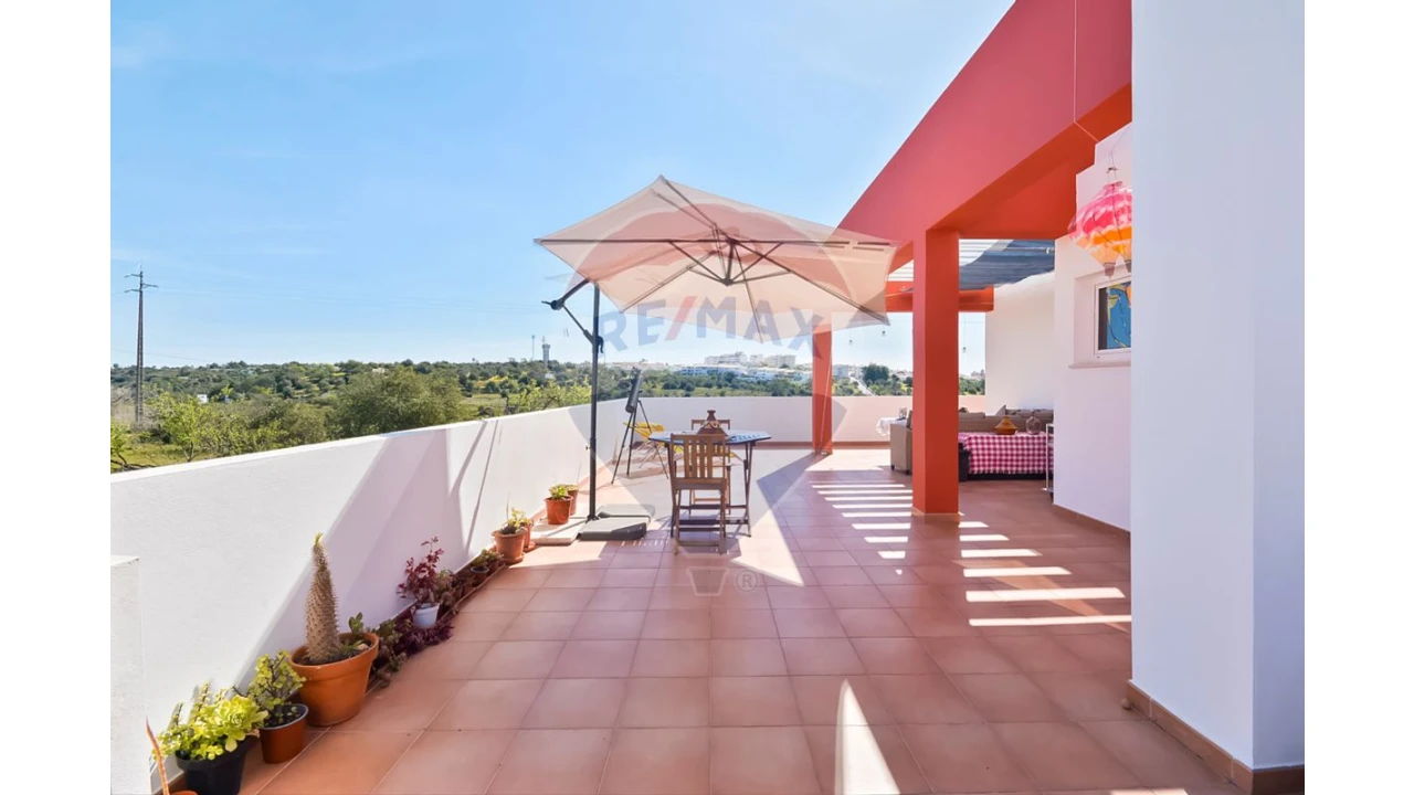 Apartamento T1 para Venda em Alcantarilha e Pêra Foto 20