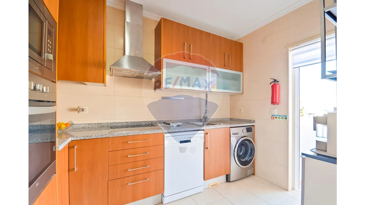 Apartamento T1 para Venda em Alcantarilha e Pêra Foto 13