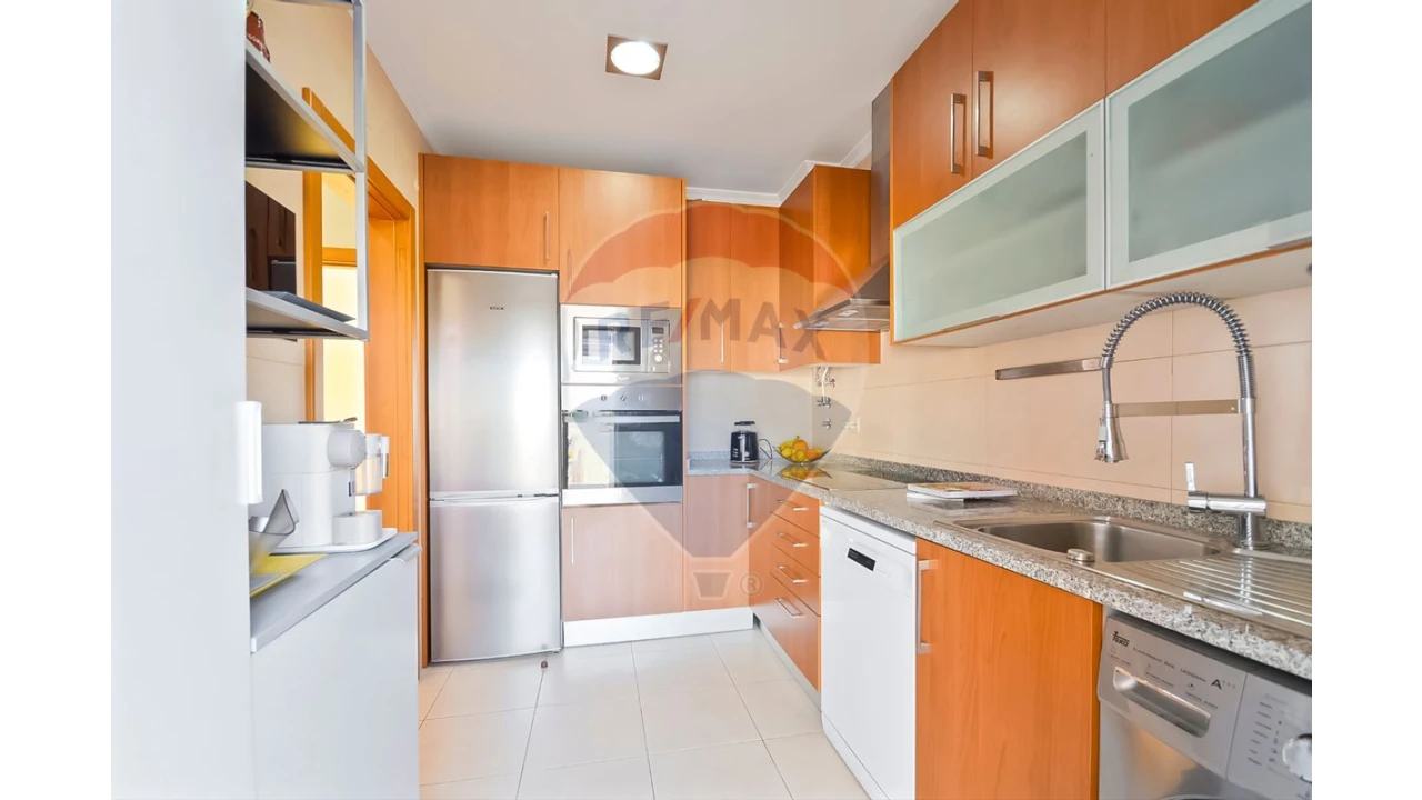 Apartamento T1 para Venda em Alcantarilha e Pêra Foto 14