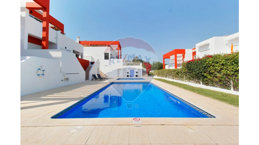 Apartamento T1 para Venda em Alcantarilha e Pêra Foto 6