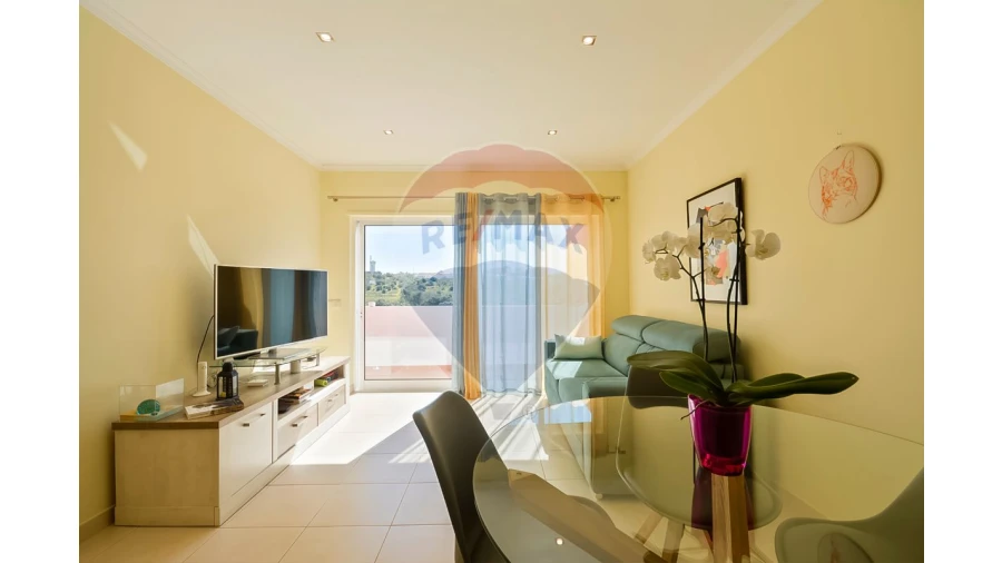 Apartamento T1 para Venda em Alcantarilha e Pêra Foto 9