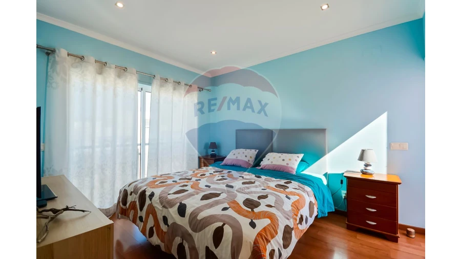 Apartamento T1 para Venda em Alcantarilha e Pêra Foto 11