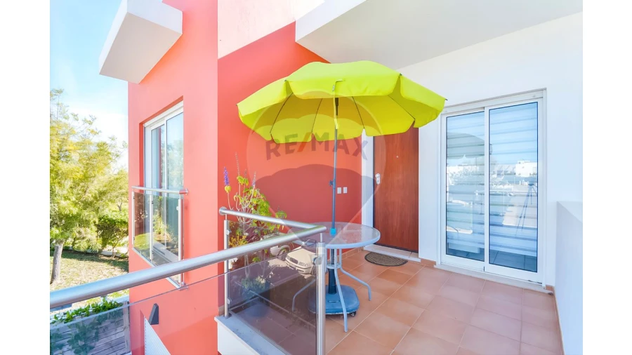 Apartamento T1 para Venda em Alcantarilha e Pêra Foto 7