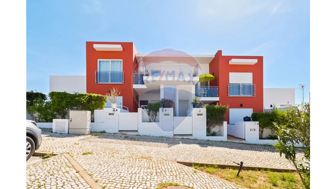 Apartamento T1 para Venda em Alcantarilha e Pêra Foto 2