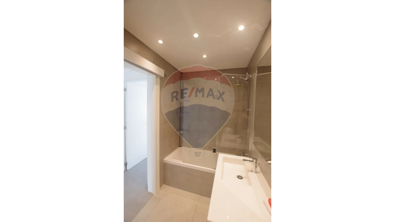 Apartamento T1 para Venda em Albufeira e Olhos de Água Foto 16