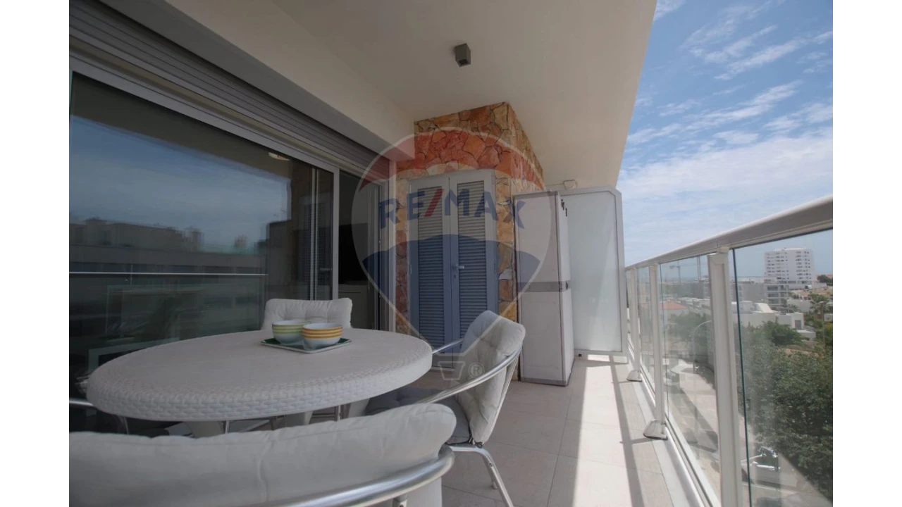 Apartamento T1 para Venda em Albufeira e Olhos de Água Foto 4