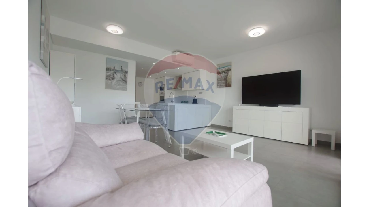 Apartamento T1 para Venda em Albufeira e Olhos de Água Foto 12